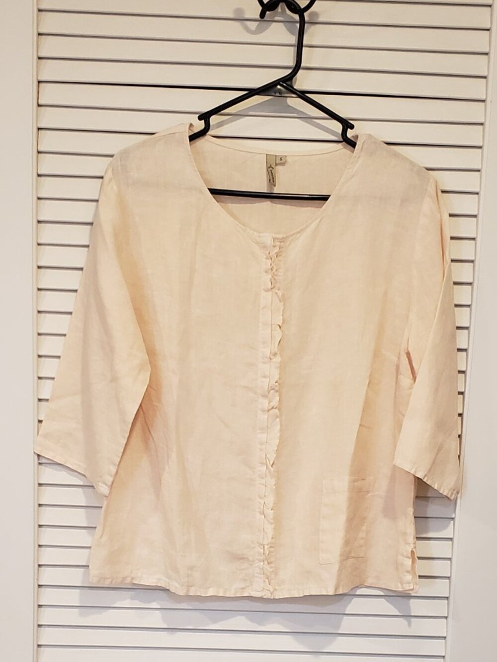Focus Women's light peach 100% Linen vintage style hook closure blouse size S